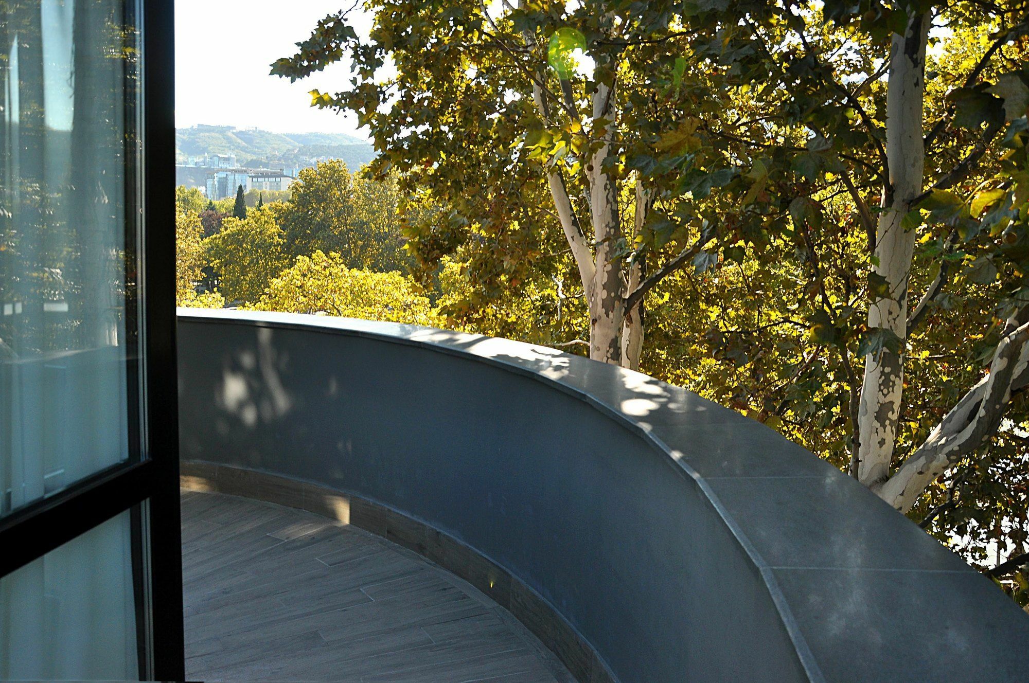 فندق River View 4*